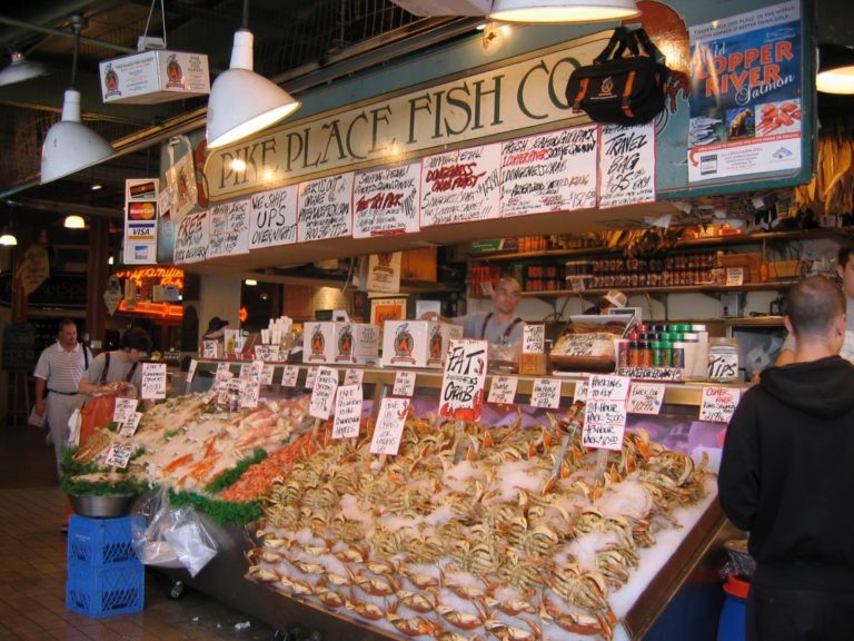 pike place fish market teamwork